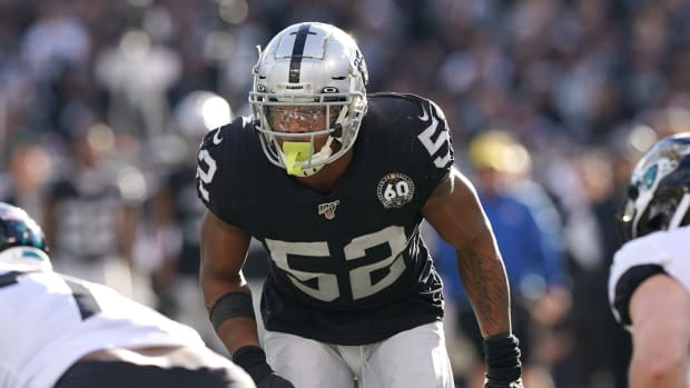 Dec 15, 2019; Oakland, CA, USA; Oakland Raiders middle linebacker Marquel Lee (52) stands at the line of scrimmage during the second quarter against the Jacksonville Jaguars at Oakland Coliseum. Mandatory Credit: Darren Yamashita-USA TODAY Sports